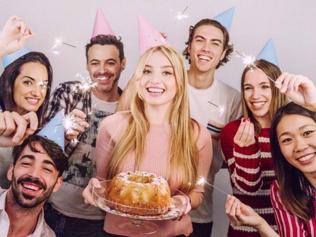 ¿Dónde Celebrar Mi Cumpleaños en Estepona? 2 Cumpleaños en Estepona